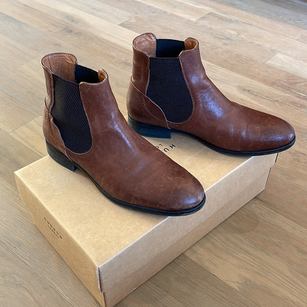 Hudson London Azura Chelsea Boot - size 38